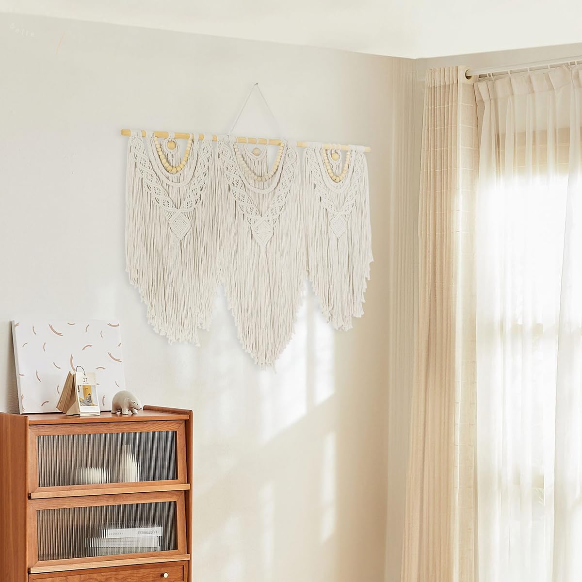 Large Macrame Wall Hanging, Cotton Hand-Woven Boho Tapestry Wall Decor, Above Bed Wall Art, Home Decoration for Bedroom Living Room Apartment Nursery (white, Bead)