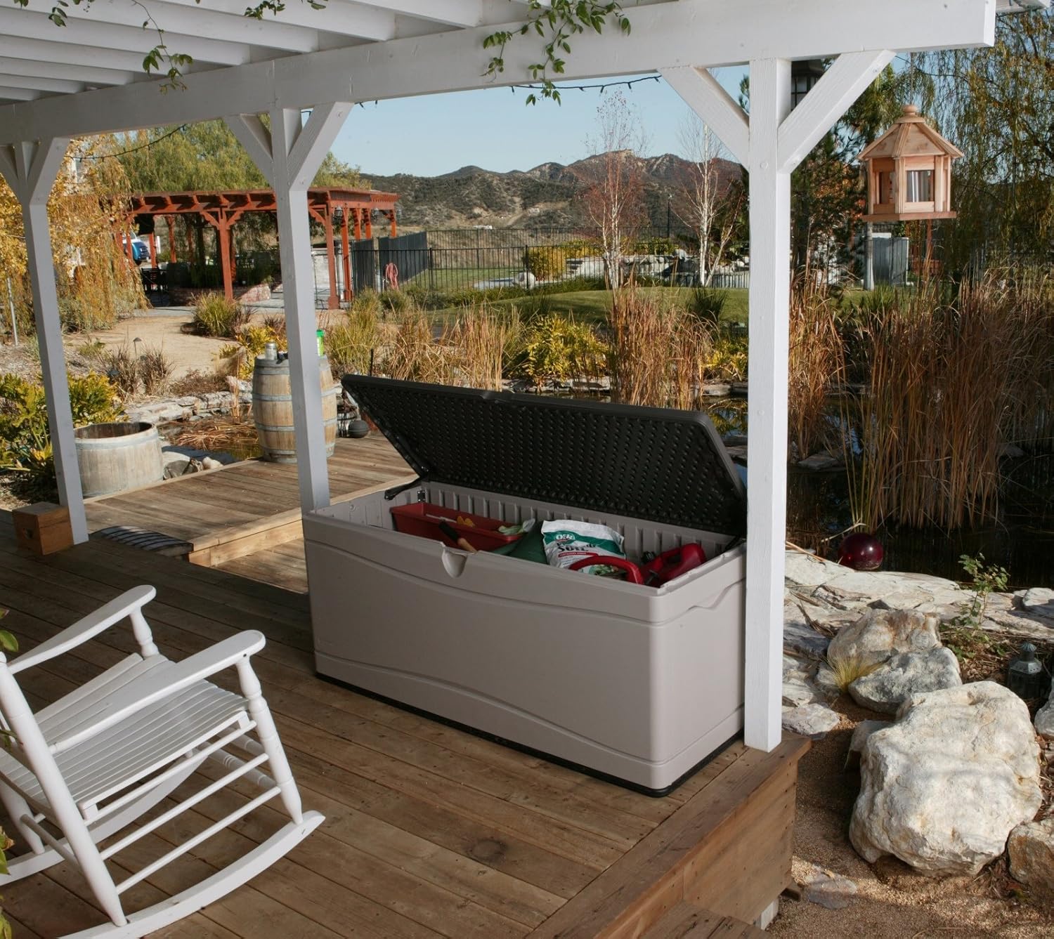 LIFETIME 60012 Extra Large Deck Box, 130 Gallon, Desert Sand/Brown